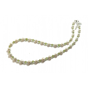 Peridot and Freshwater Pearl Necklace Peridot and Freshwater Pearl Necklace